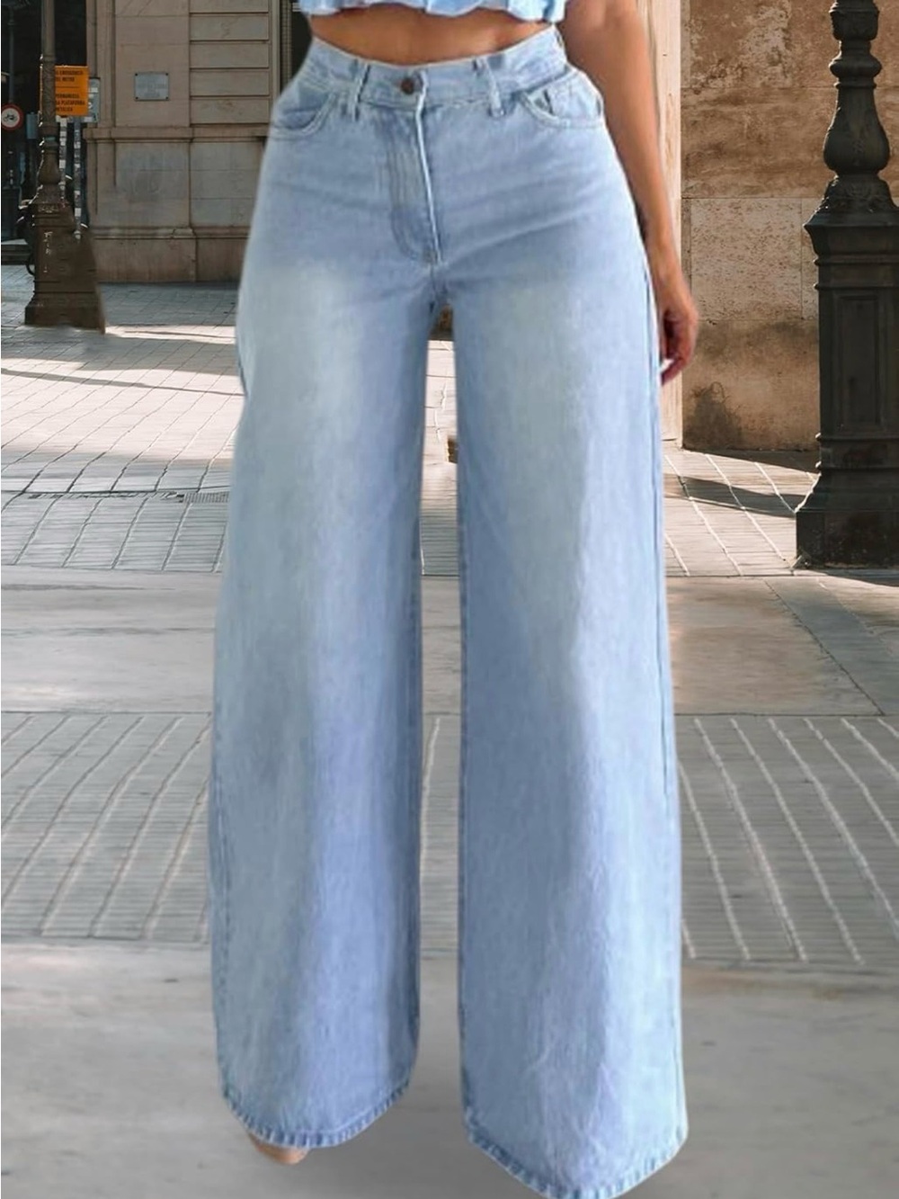 NWT Light Wash Wide Leg Baggy Jeans Some Stretch Denim Casual Pants